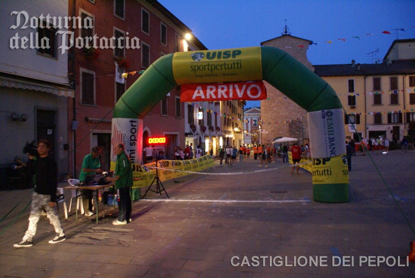 foto maratona notturna della portaccia castiglione dei pepoli 